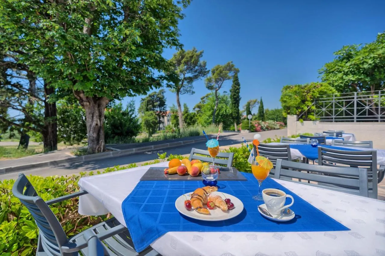 Hotel Aqua - Guest Rooms & Suites Kaštela