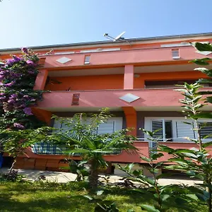 Guest house Nada